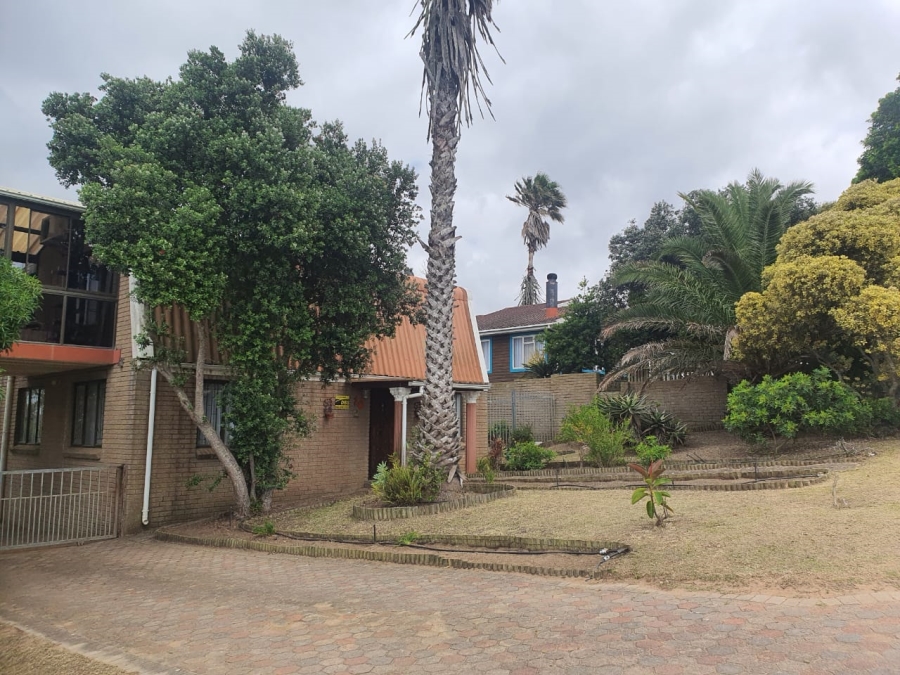 5 Bedroom Property for Sale in Dana Bay Western Cape